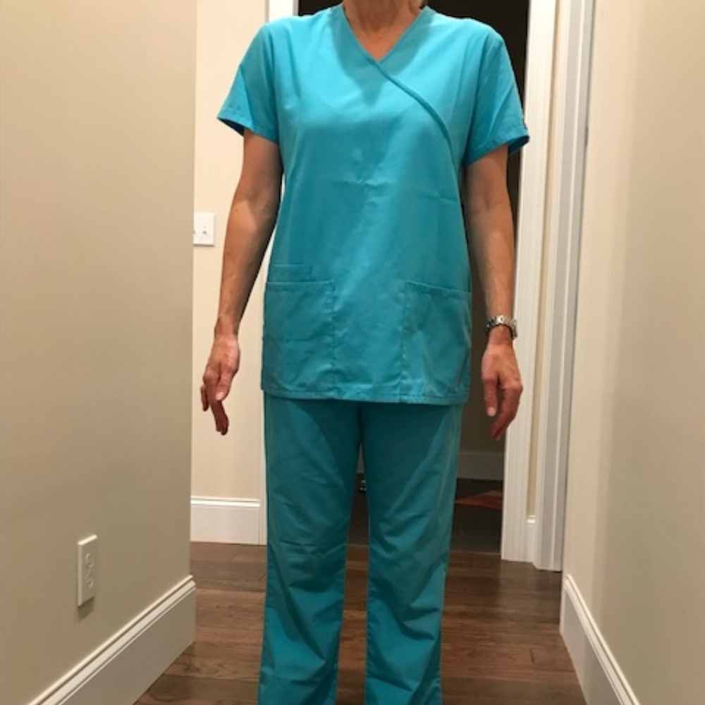 Cherokee Workwear scrub top and pants  *Teal blue